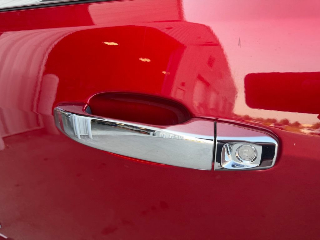 Used 2021 GMC Canyon Denali AWD/4WD image 13