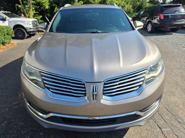 Used 2018 Lincoln MKX Select w/ Select Plus Package AWD/4WD image 2