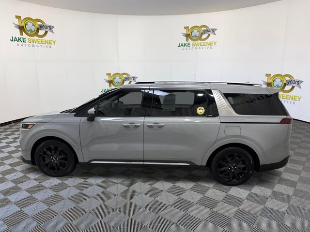 Certified 2024 Kia Carnival SX FWD image 6