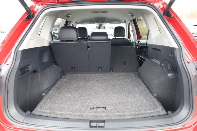 Used 2022 Volkswagen Tiguan SE image 28