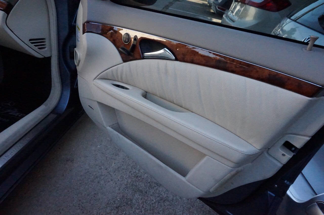 Used 2004 Mercedes-Benz E 500 4MATIC Wagon image 13