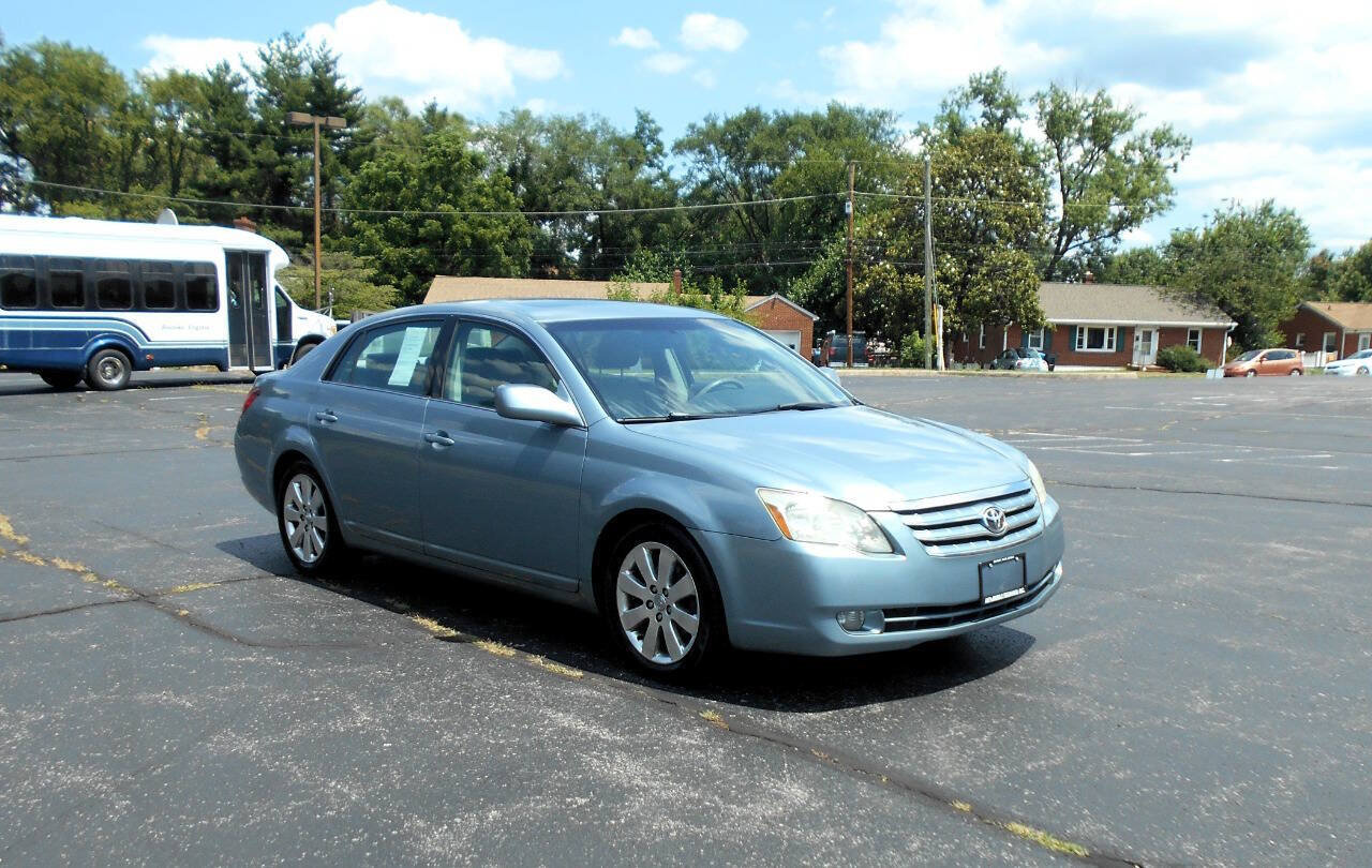 Used 2006 Toyota Avalon XLS FWD image 4