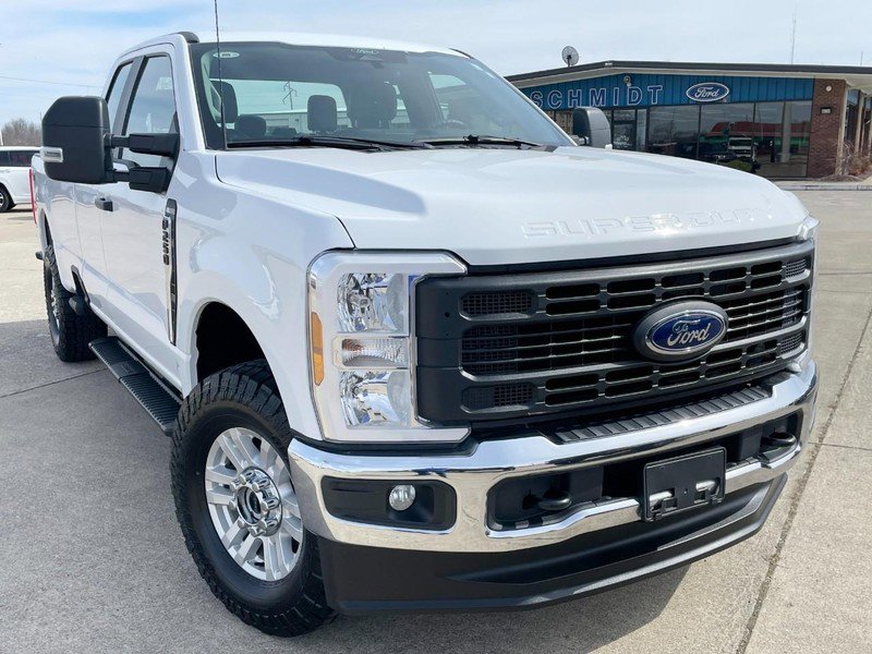 Used 2024 Ford F250 XL w/ FX4 Off-Road Package image 9