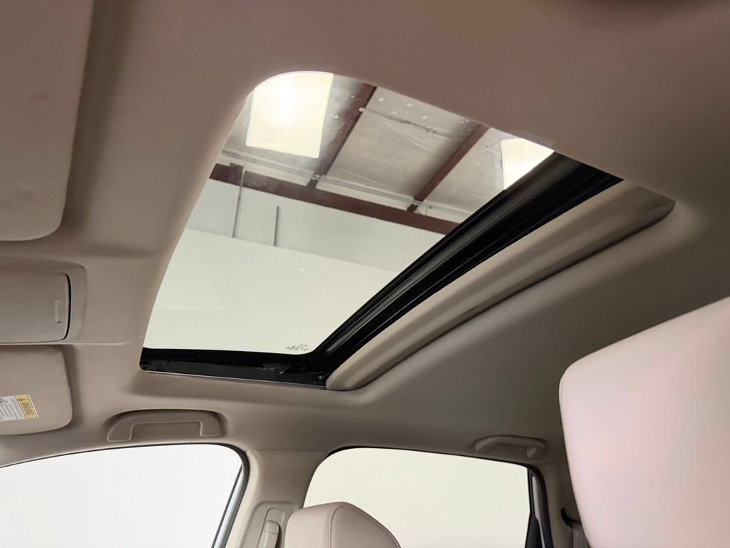 Used 2022 Honda CR-V Touring image 25