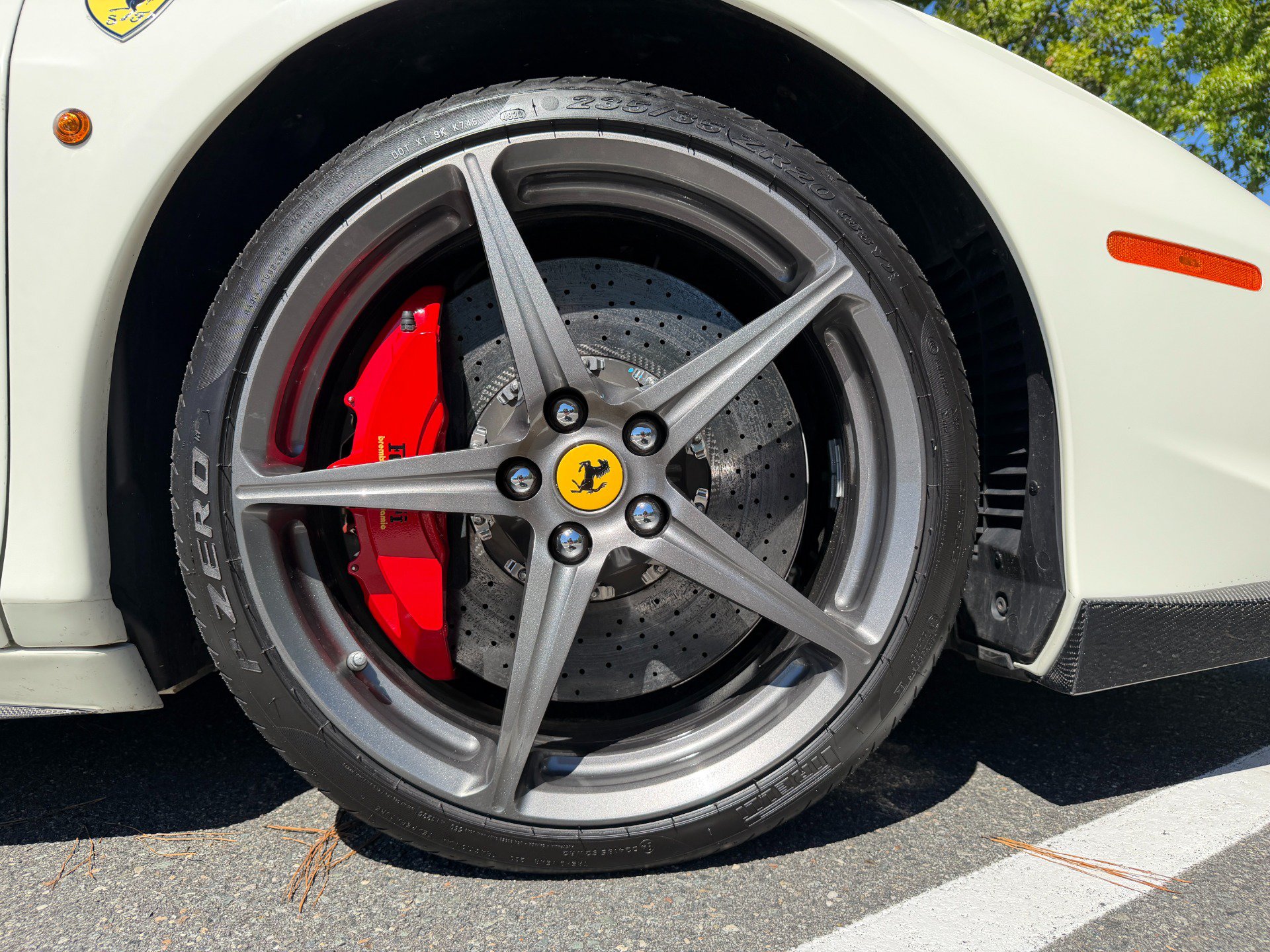 Used 2015 Ferrari 458 Spider RWD image 87