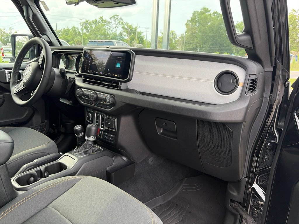 Used 2026 Jeep Wrangler Sport AWD/4WD image 11