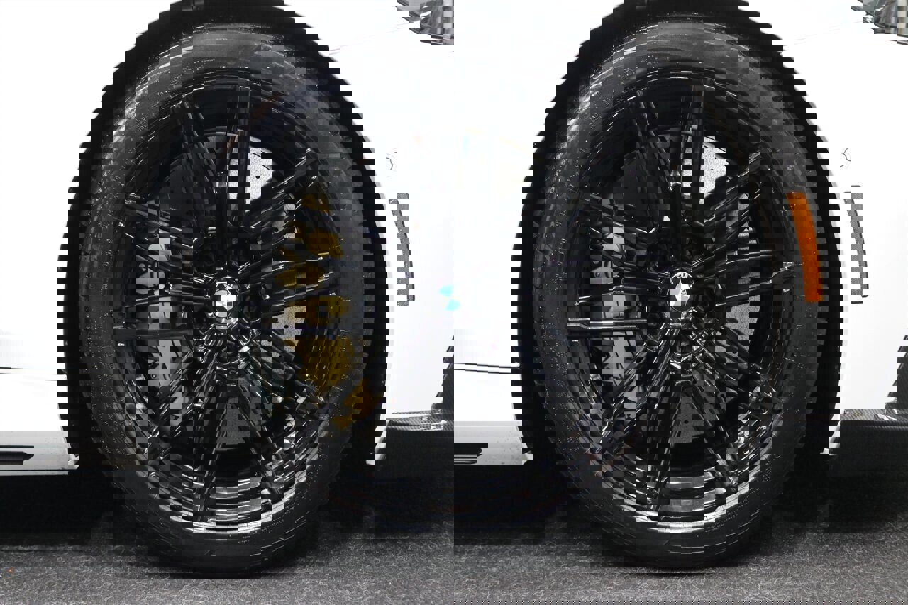 Used 2025 BMW M5 Touring w/ M Driver's Package image 34