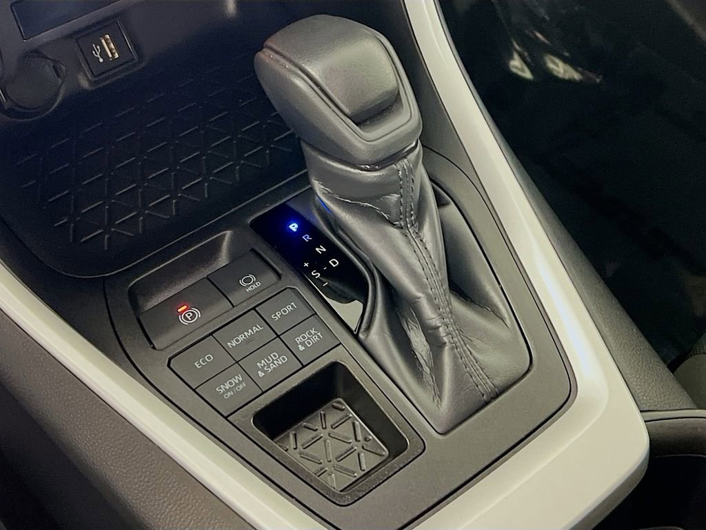 Certified 2025 Toyota RAV4 XLE image 16