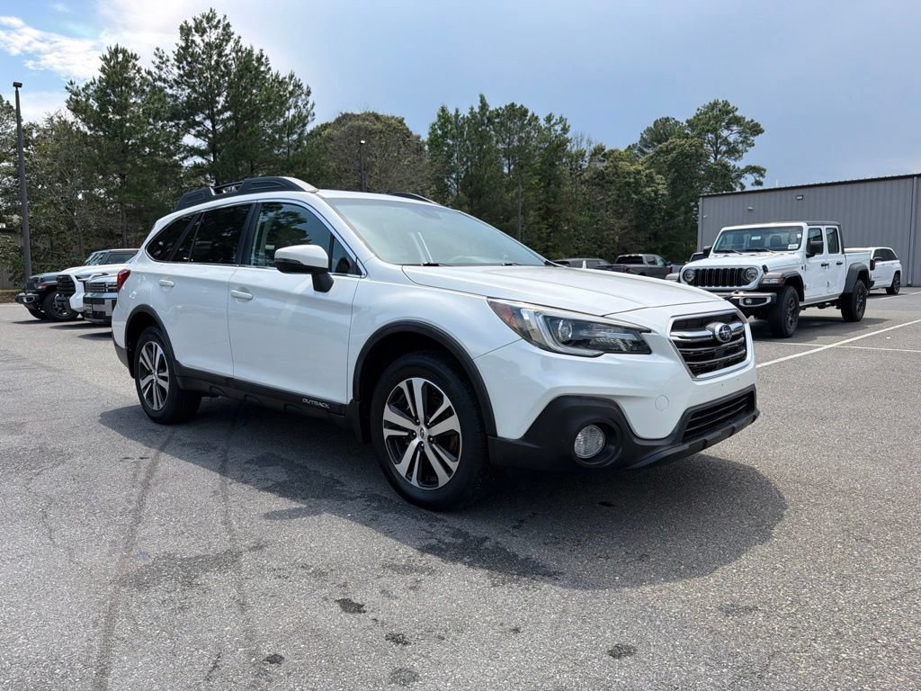 Used 2018 Subaru Outback 2.5i Limited AWD/4WD image 4