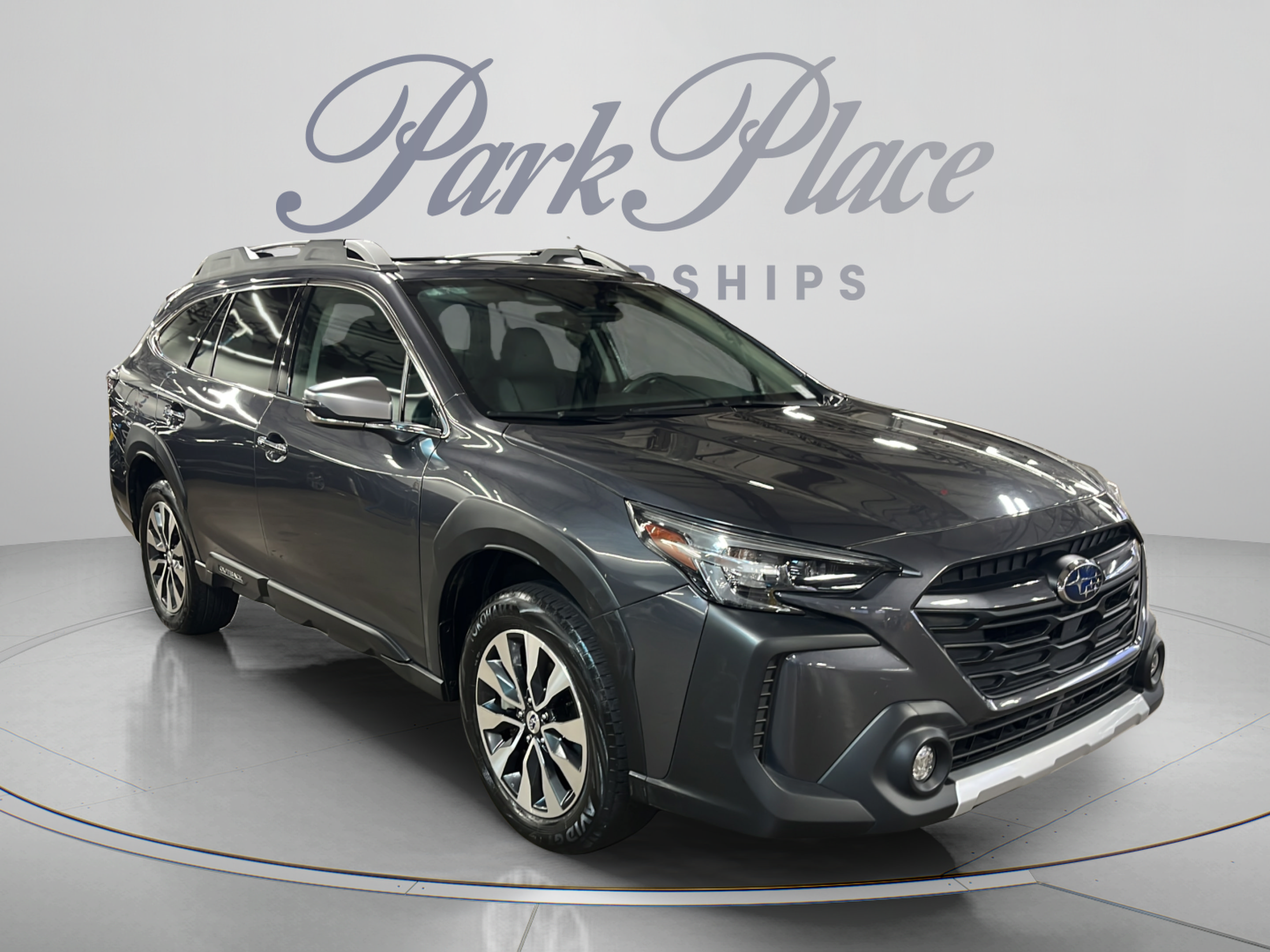 Used 2023 Subaru Outback Touring AWD/4WD image 9