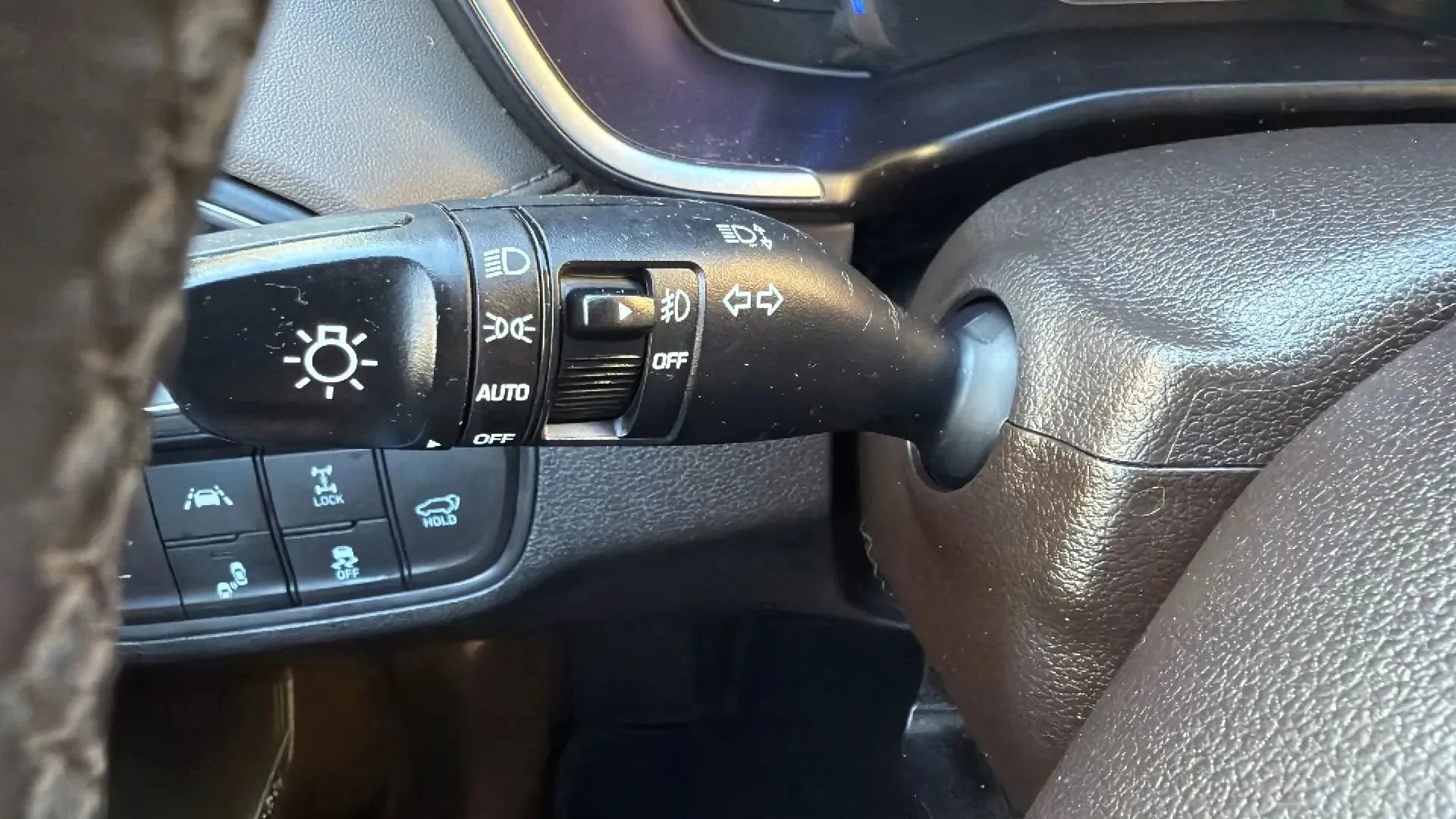 Used 2019 Hyundai Santa Fe SEL image 14