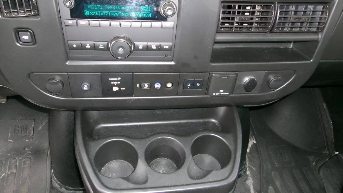 Used 2024 Chevrolet Express 2500 LT w/ LT Preferred Equipment Group RWD image 19