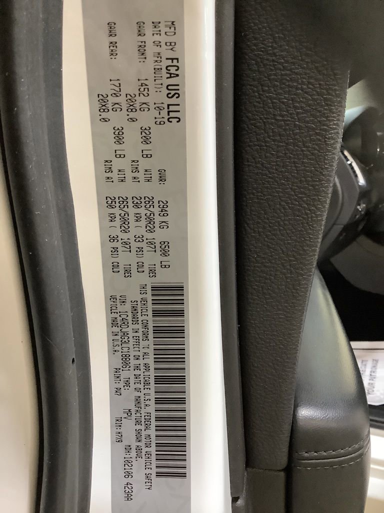 Used 2020 Dodge Durango SXT image 24