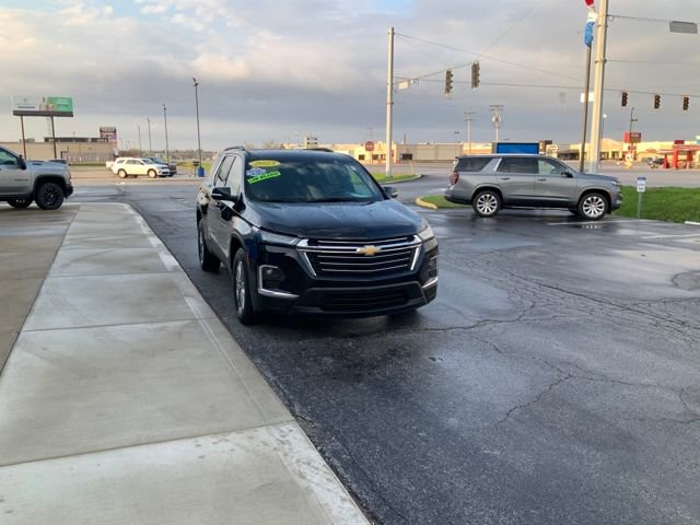 Used 2023 Chevrolet Traverse LT image 4