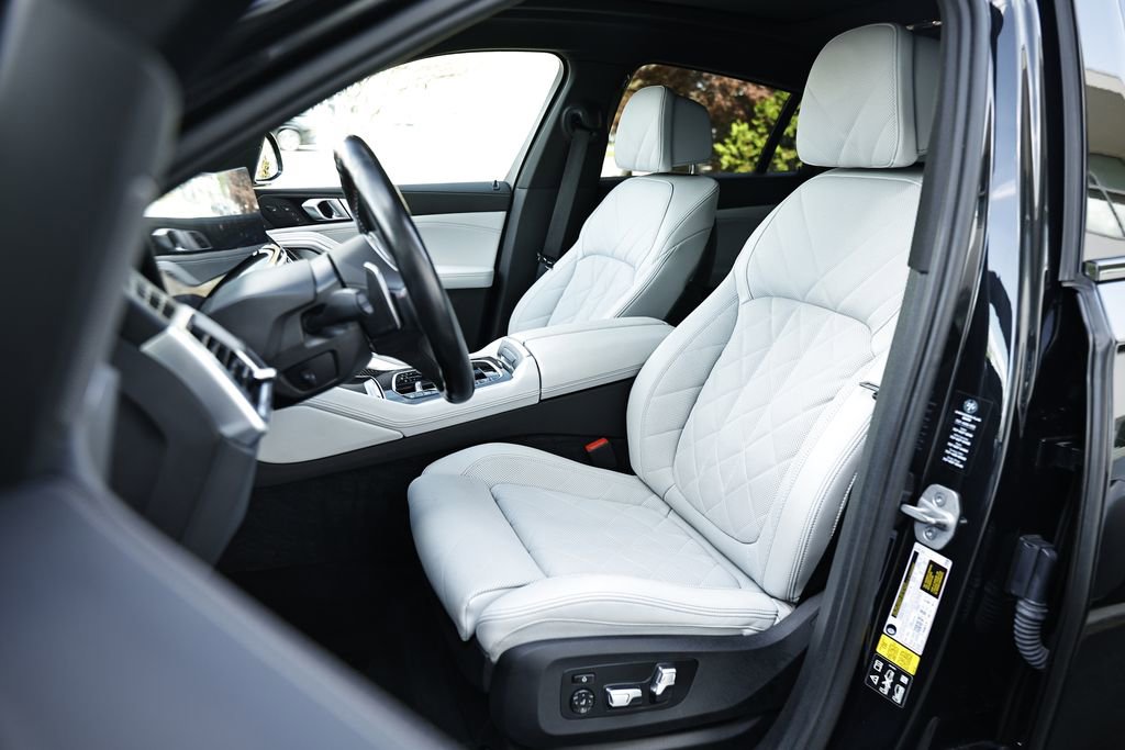 Certified 2024 BMW X6 M60i image 22