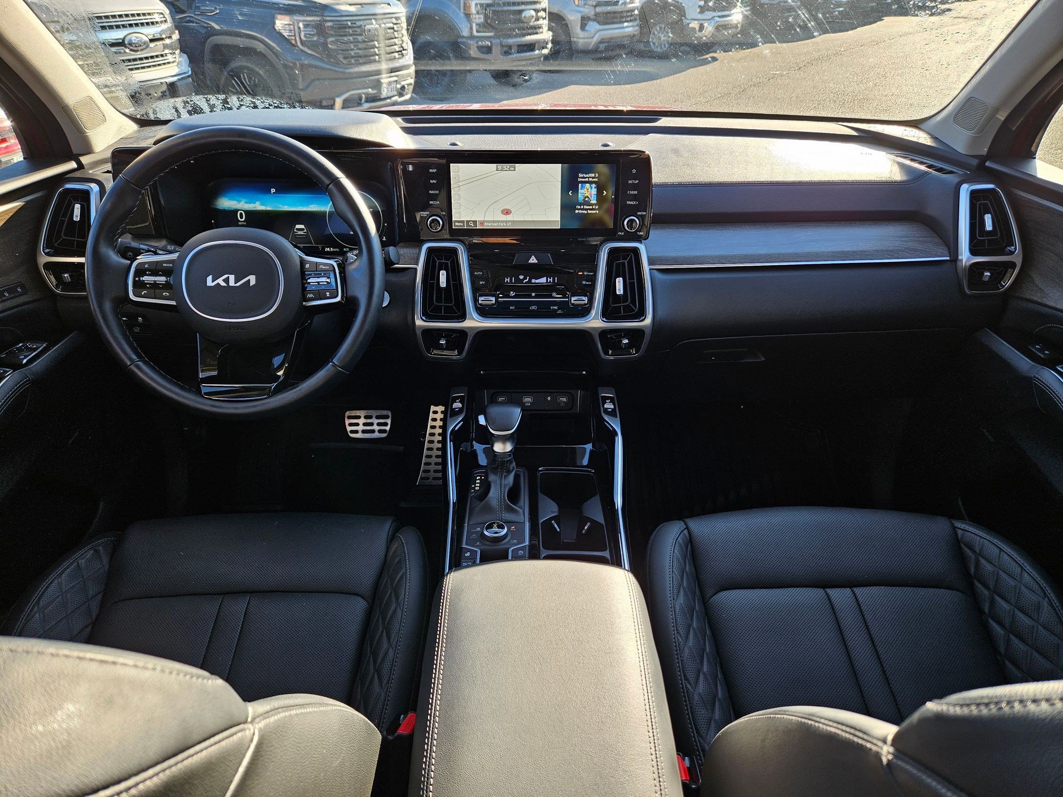 Used 2023 Kia Sorento SX Prestige image 32