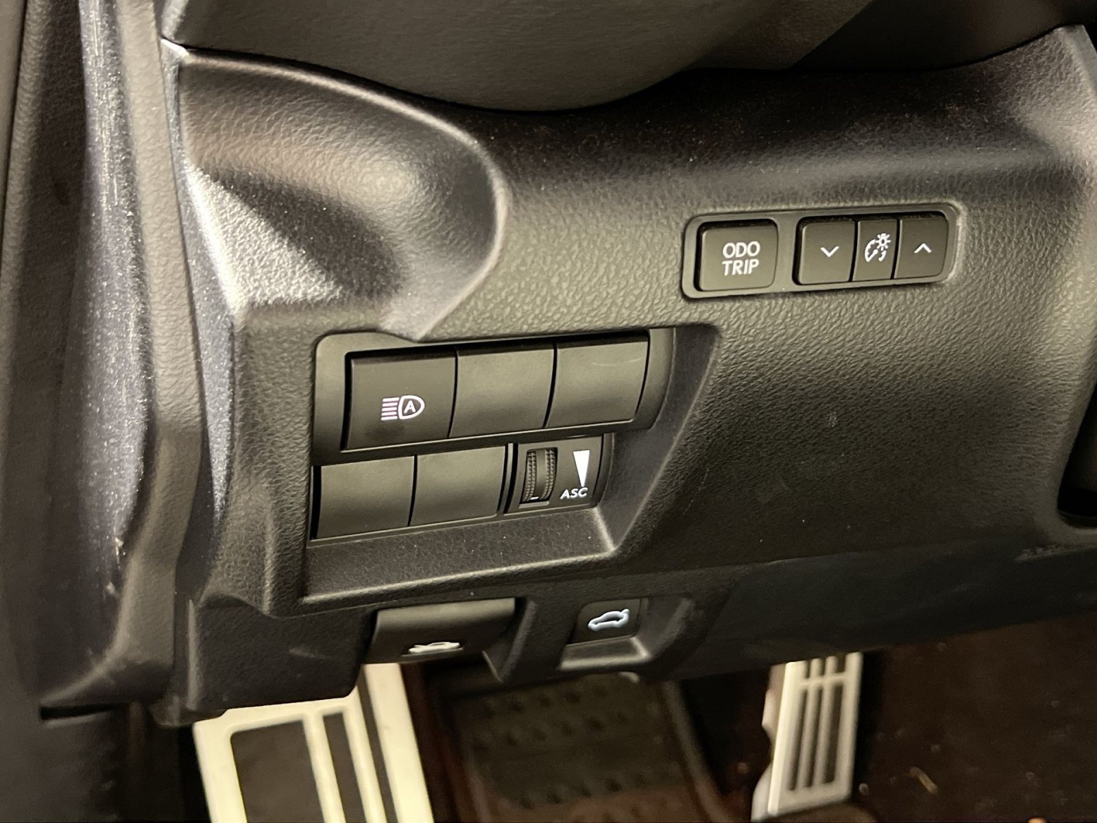 Used 2025 Lexus IS 350 F Sport w/ Navigation Package AWD/4WD image 30