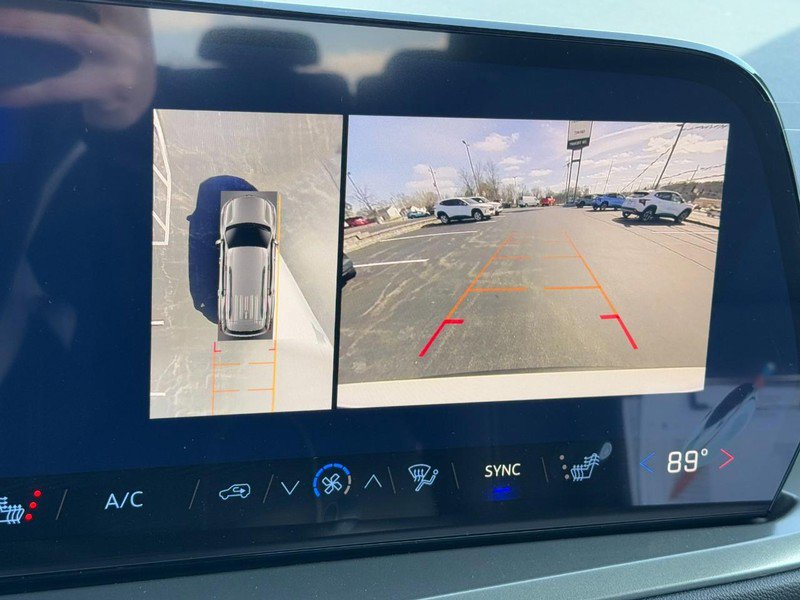 New 2026 Chevrolet Traverse LT w/ Driver Confidence Package FWD image 33