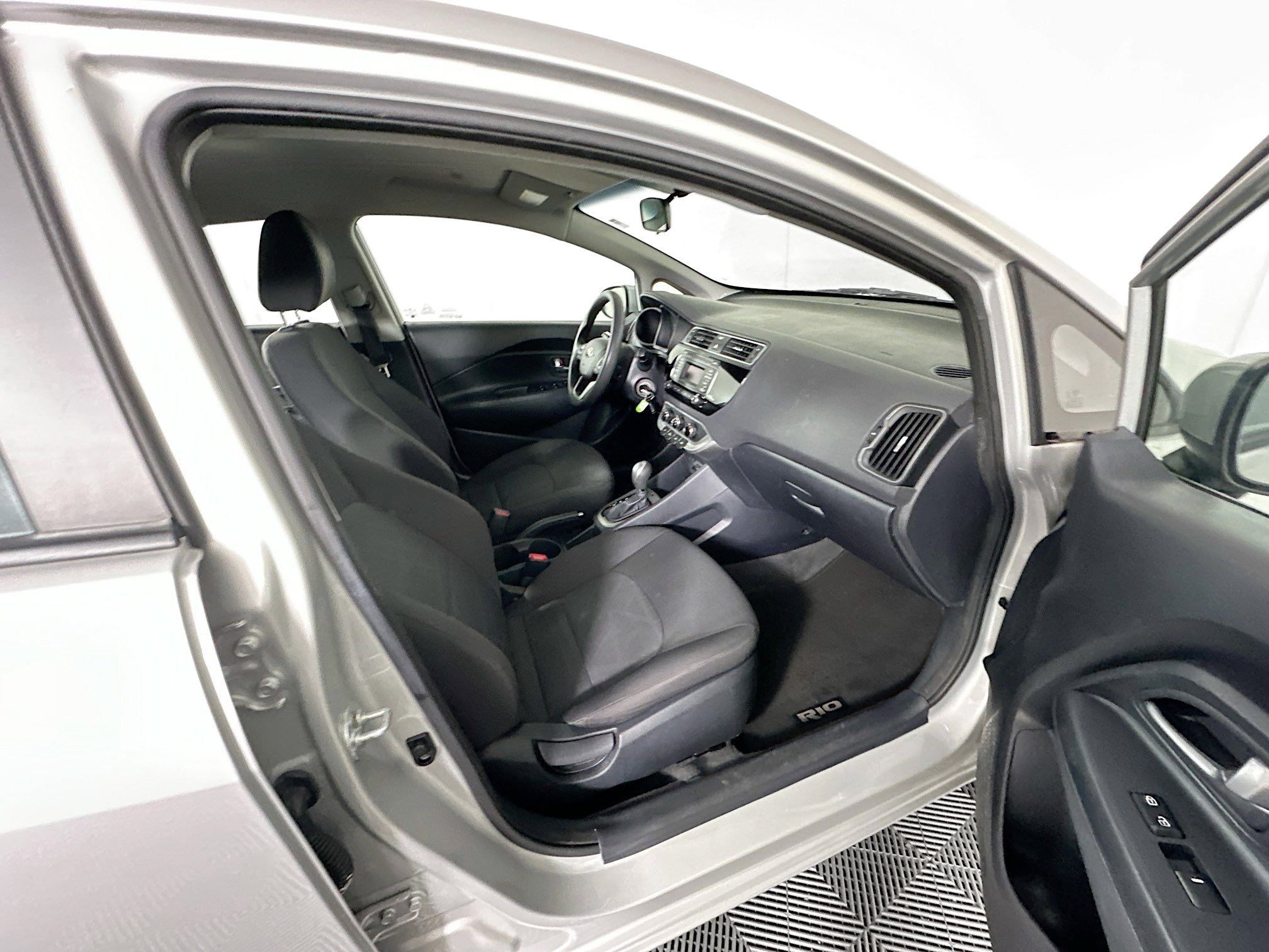 Used 2017 Kia Rio LX w/ Power Package FWD image 28