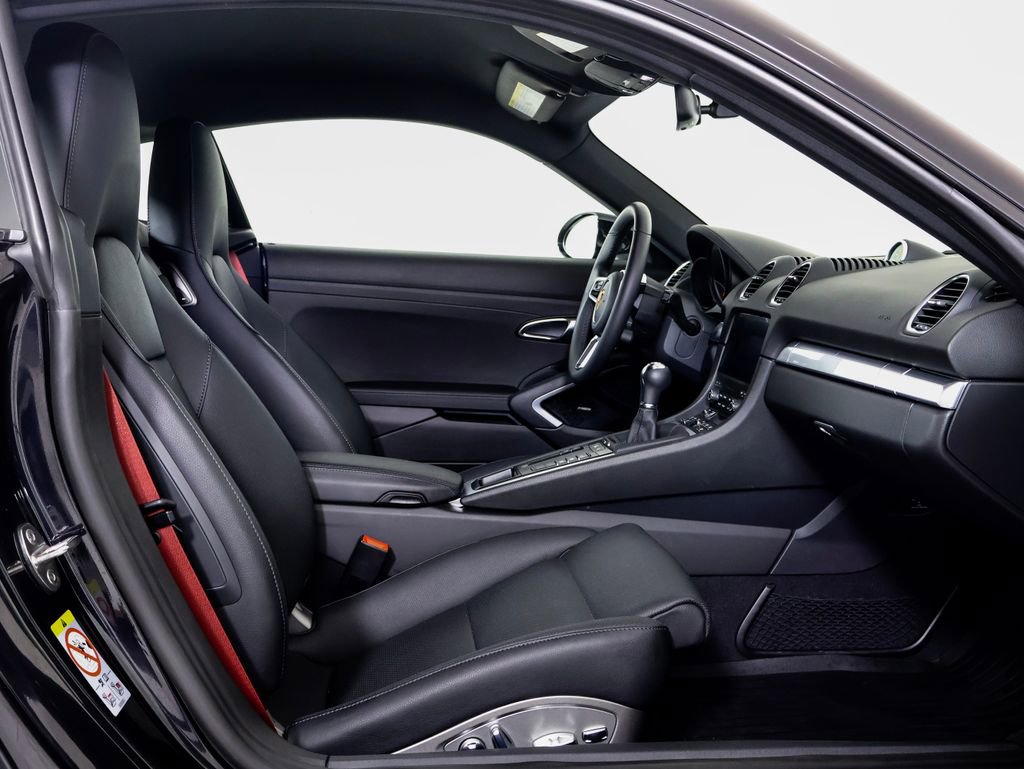 Certified 2025 Porsche 718 Cayman S RWD image 9