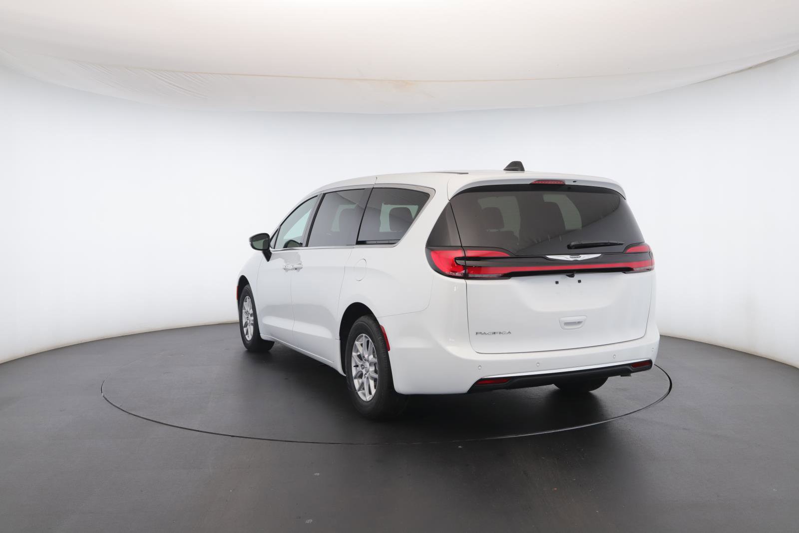 New 2026 Chrysler Pacifica Select image 21