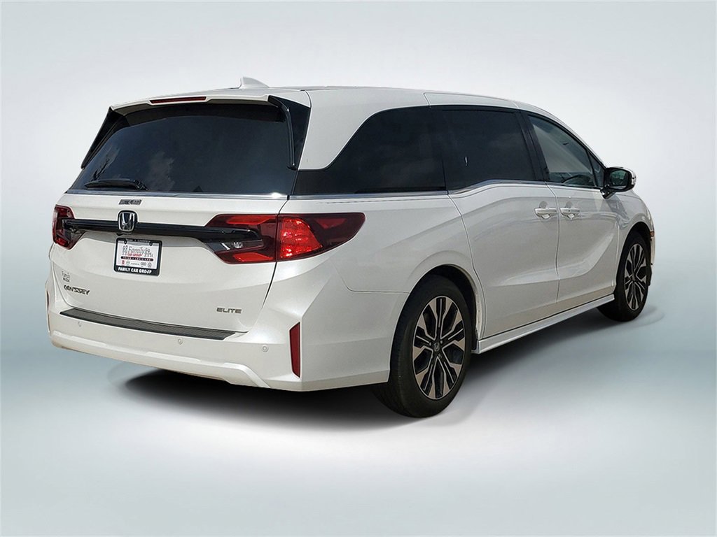 Used 2025 Honda Odyssey Elite image 3