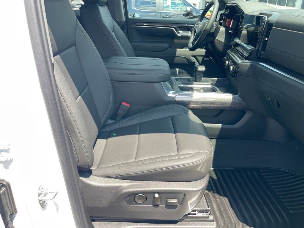 New 2026 Chevrolet Silverado 1500 LTZ image 18