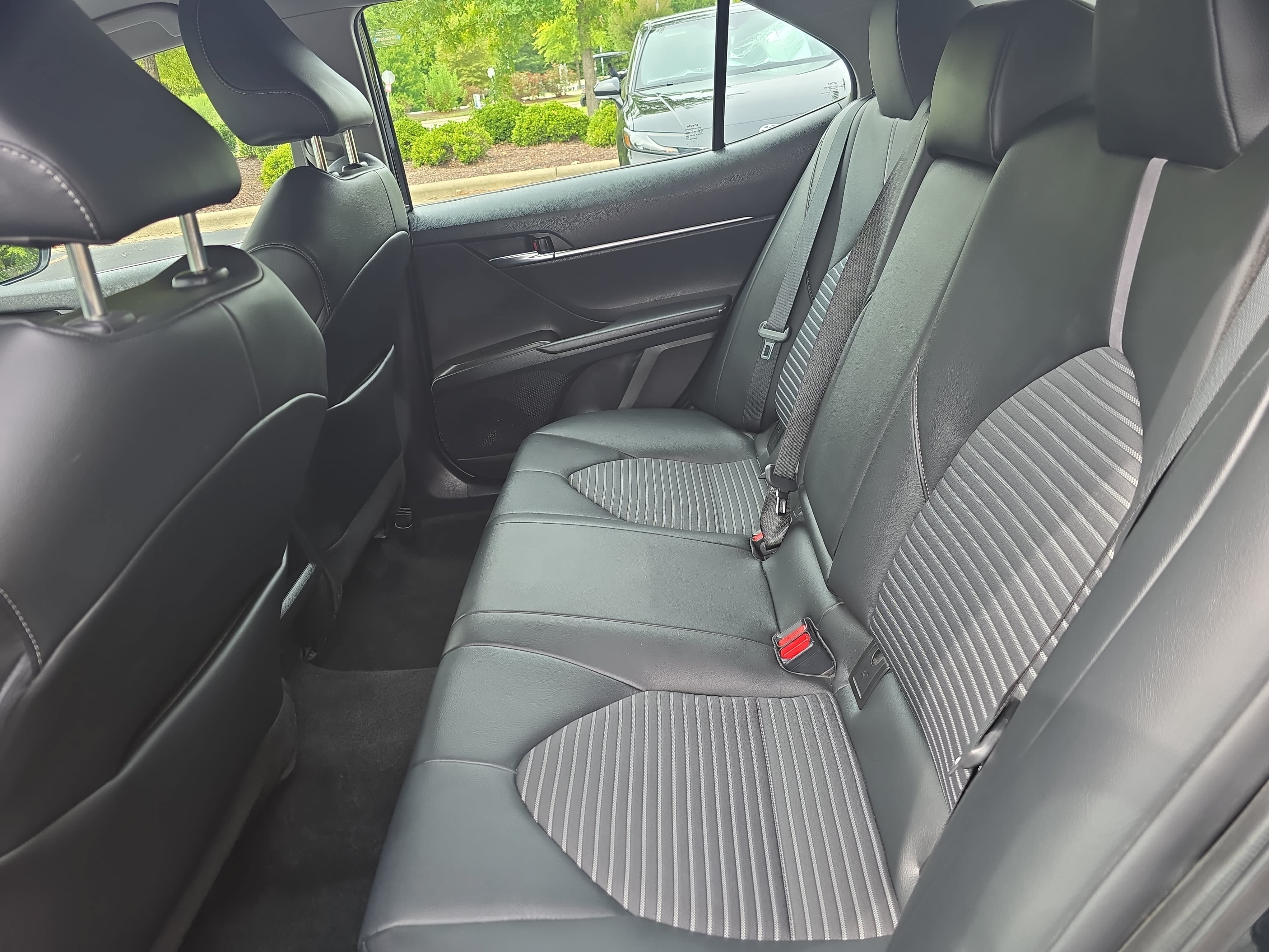Used 2023 Toyota Camry SE FWD image 15