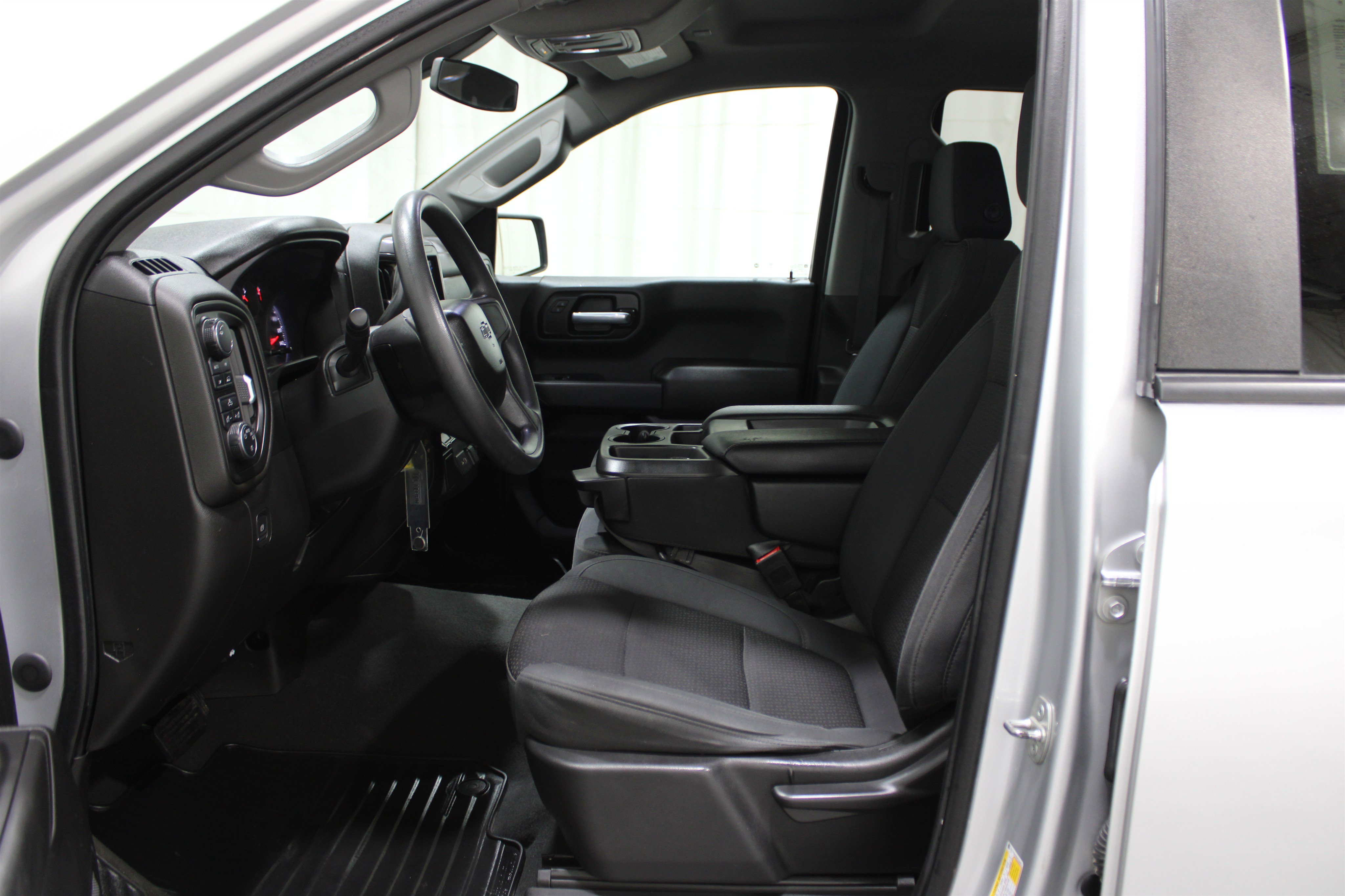 Used 2021 Chevrolet Silverado 1500 Custom w/ Rally Edition image 3