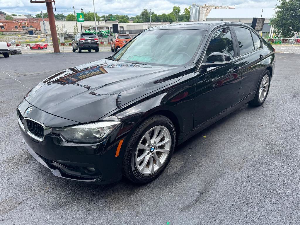 Used 2016 BMW 320i Sedan RWD image 7