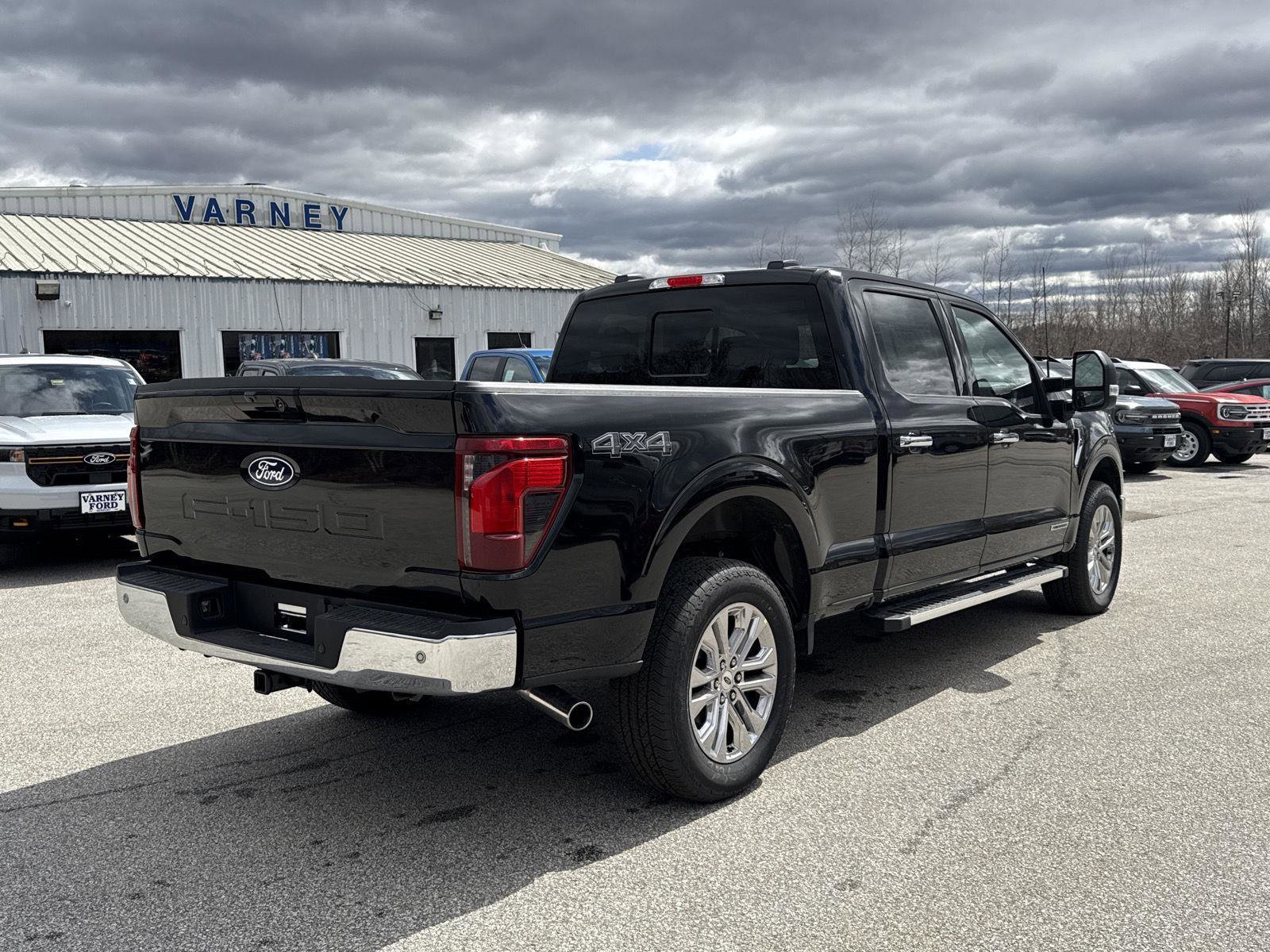 New 2025 Ford F150 XLT w/ Equipment Group 303A High image 6