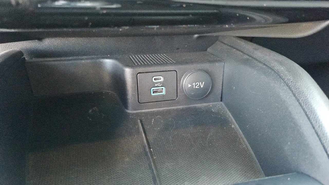 Used 2022 Ford Escape SE FWD image 23