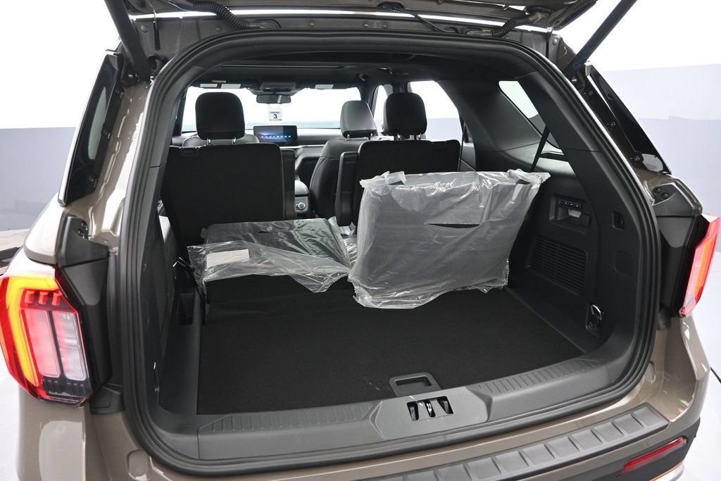 New 2026 Ford Explorer Tremor w/ Tremor Ultimate Package AWD/4WD image 22