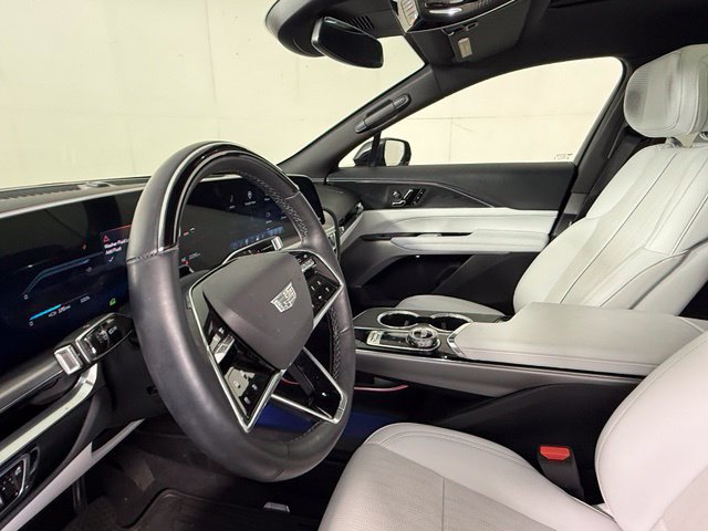 Certified 2024 Cadillac Lyriq Luxury RWD image 18