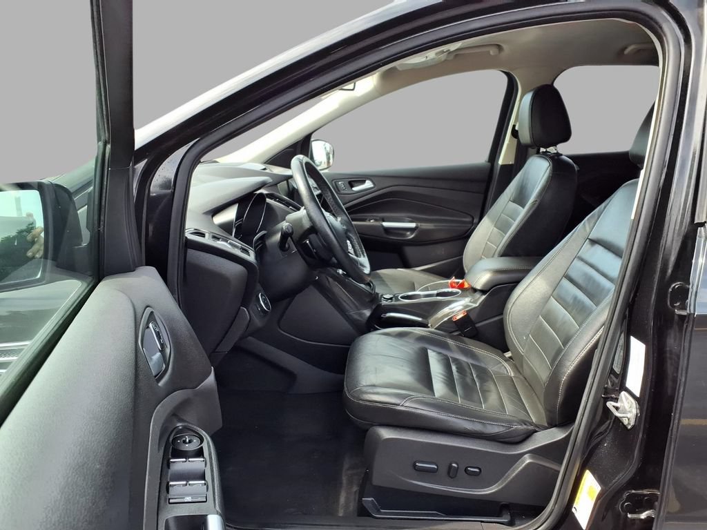 Used 2015 Ford Escape Titanium AWD/4WD image 22