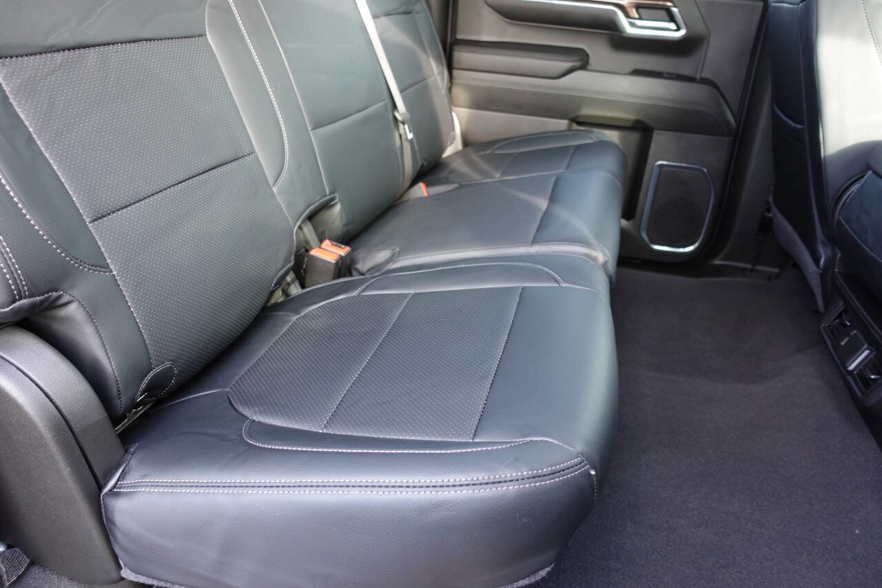Used 2024 Chevrolet Silverado 1500 LT AWD/4WD image 29