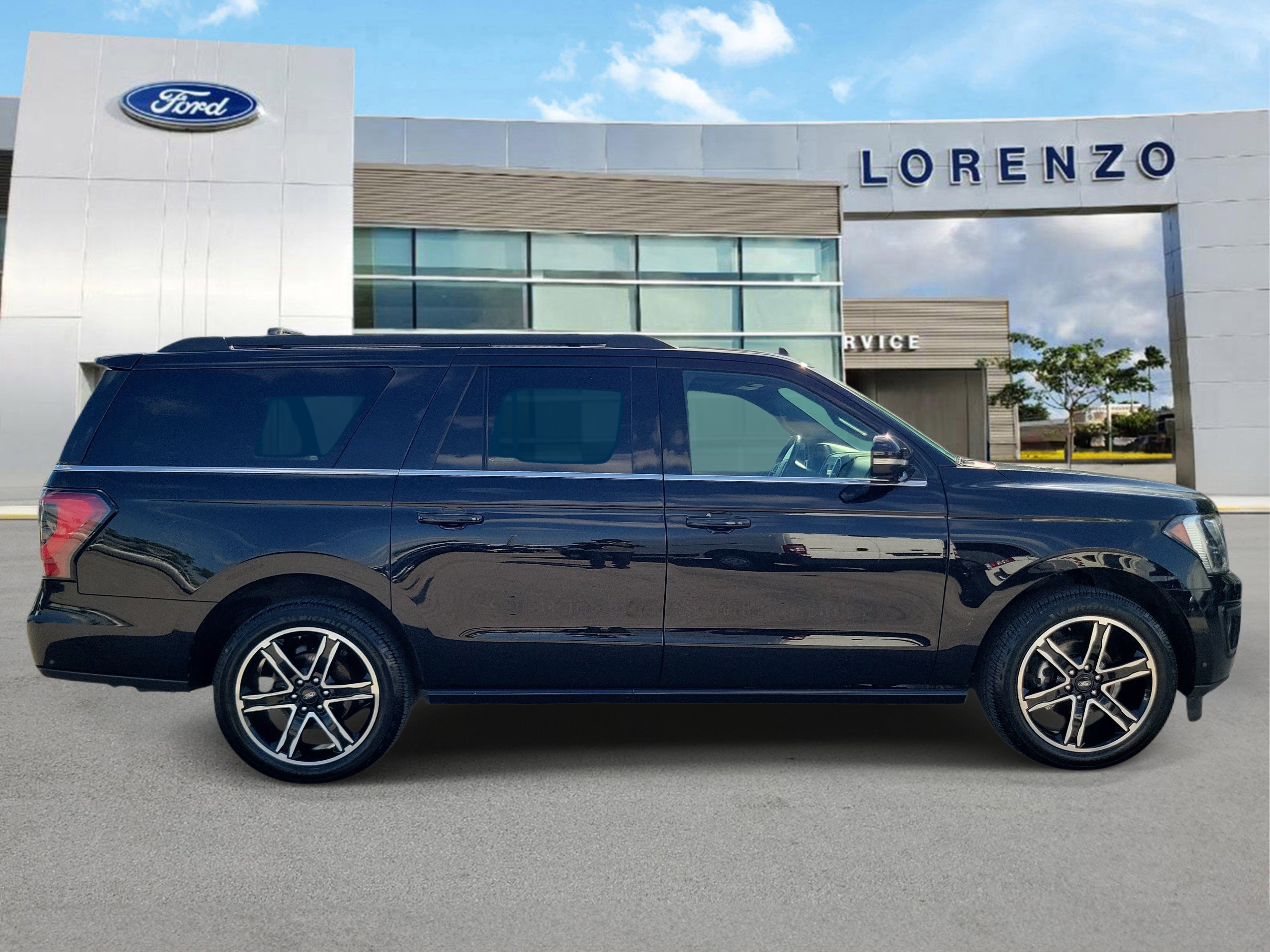Used 2019 Ford Expedition Max Limited w/ Equipment Group 303A RWD image 4