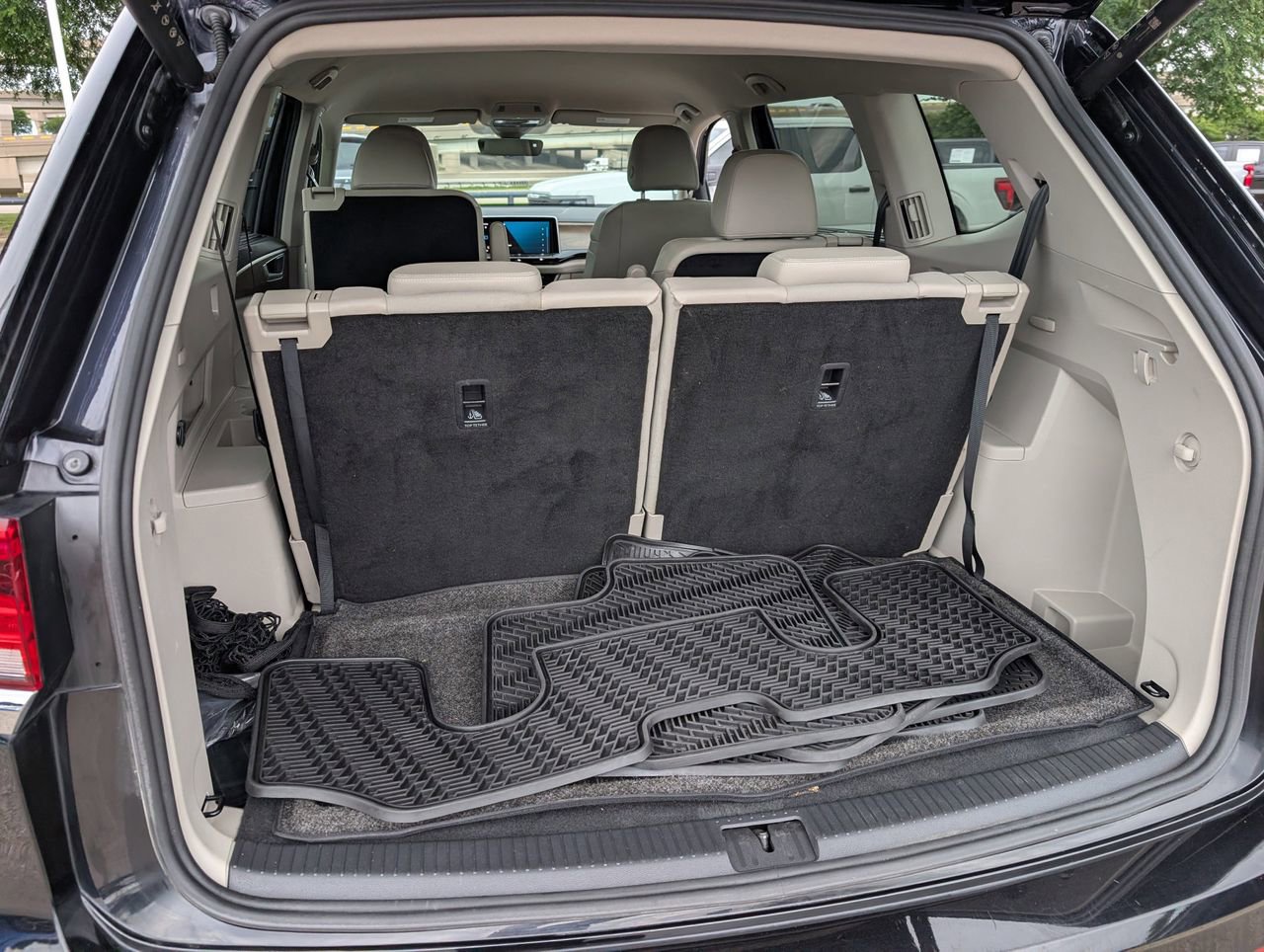 Used 2024 Volkswagen Atlas SE FWD image 27
