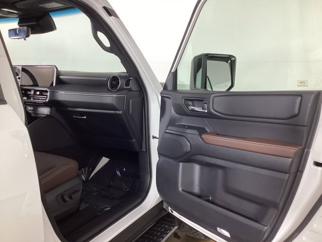 Used 2026 Toyota Land Cruiser w/ Premium Package AWD/4WD image 21