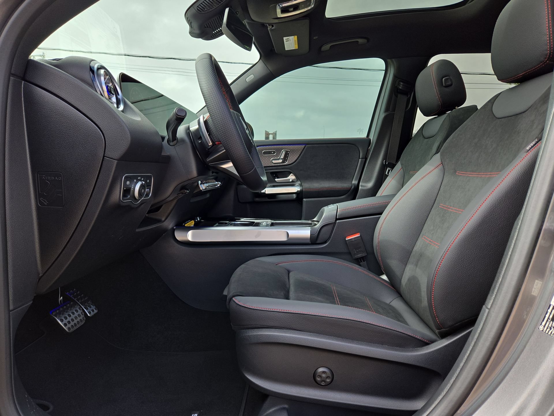 New 2026 Mercedes-Benz GLB 250 image 16