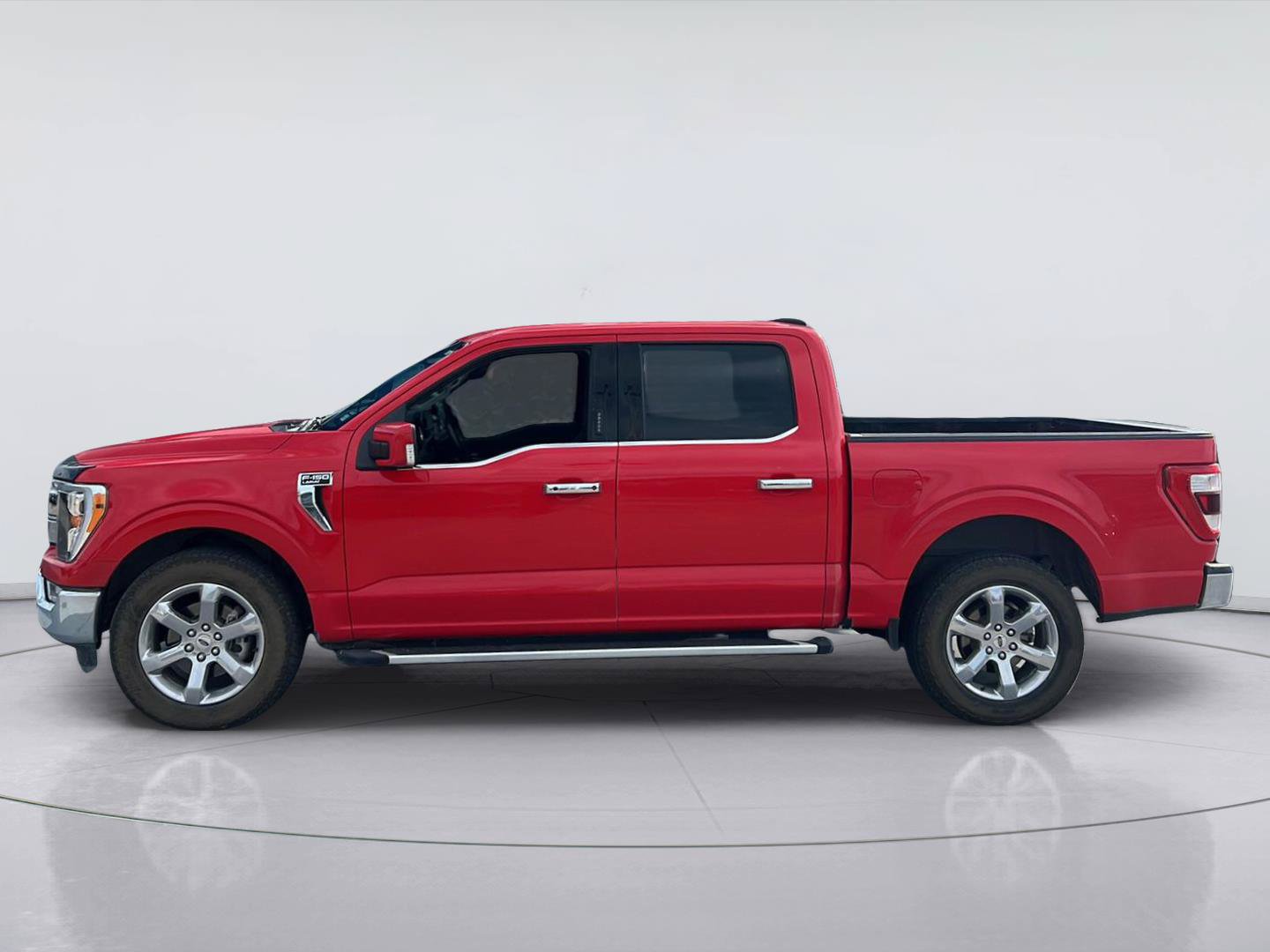 Used 2021 Ford F150 Lariat RWD image 2