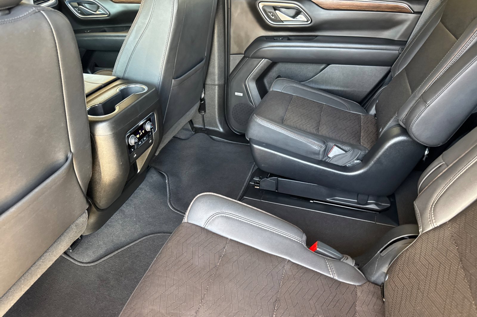 Certified 2023 Chevrolet Tahoe High Country AWD/4WD image 13