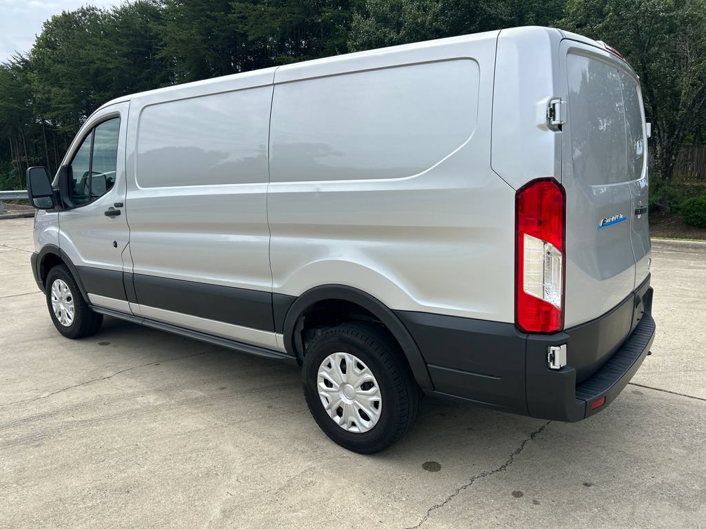 Used 2023 Ford E-Transit Low Roof RWD image 3