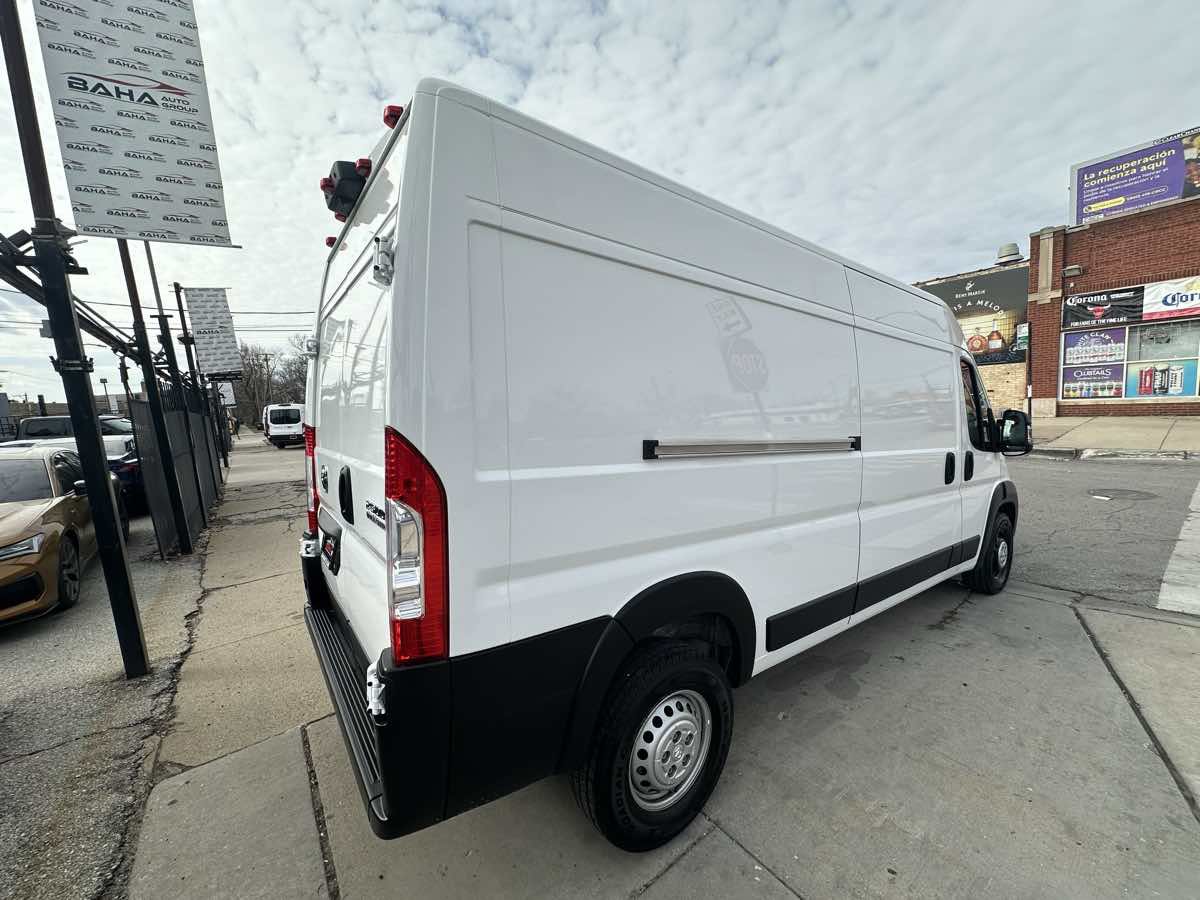 Used 2025 RAM ProMaster 2500 w/ Convenience Group FWD image 8