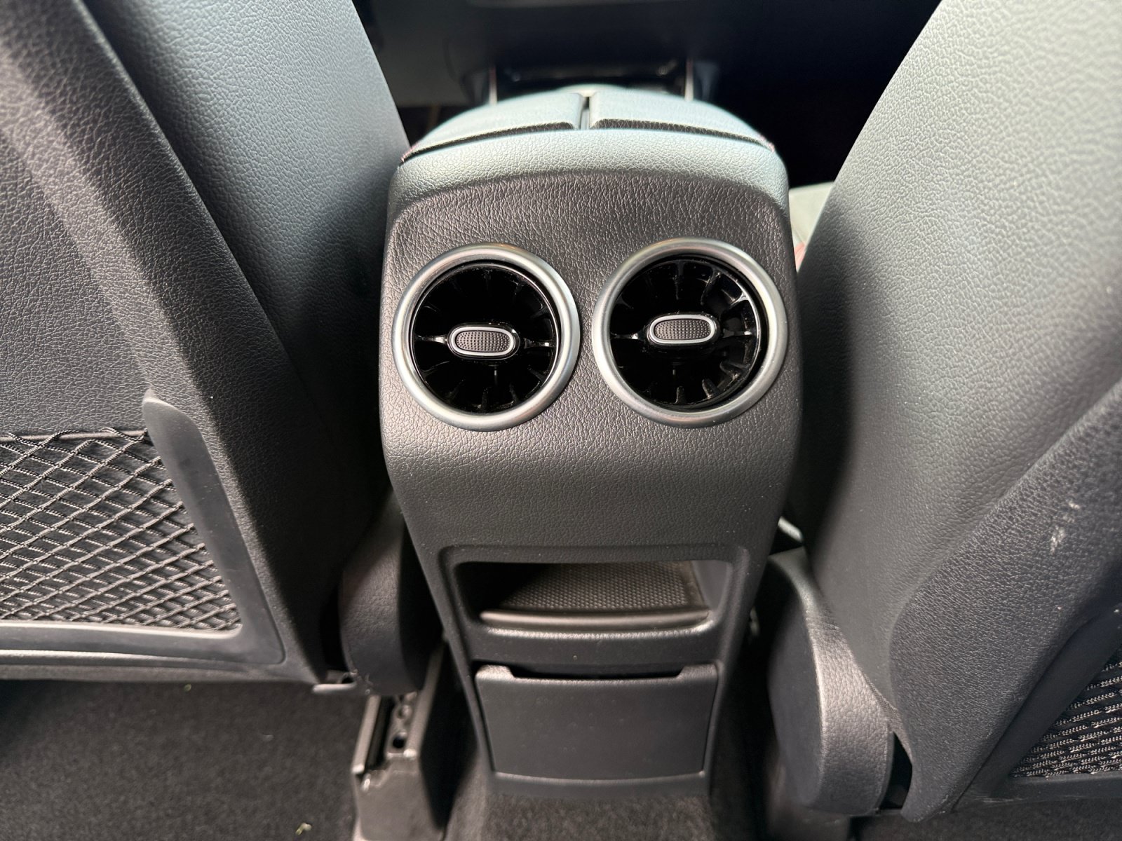 Certified 2023 Mercedes-Benz GLB 250 4MATIC image 32