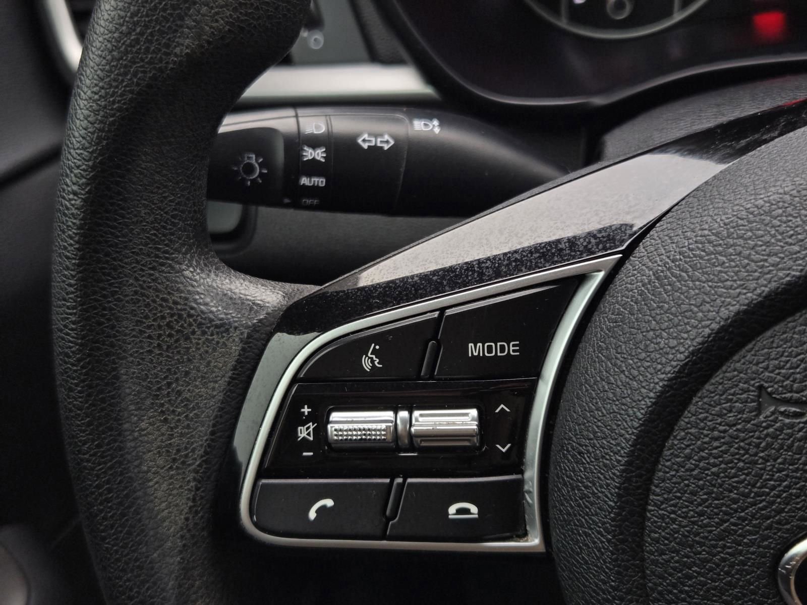 Used 2020 Kia Optima LX FWD image 30