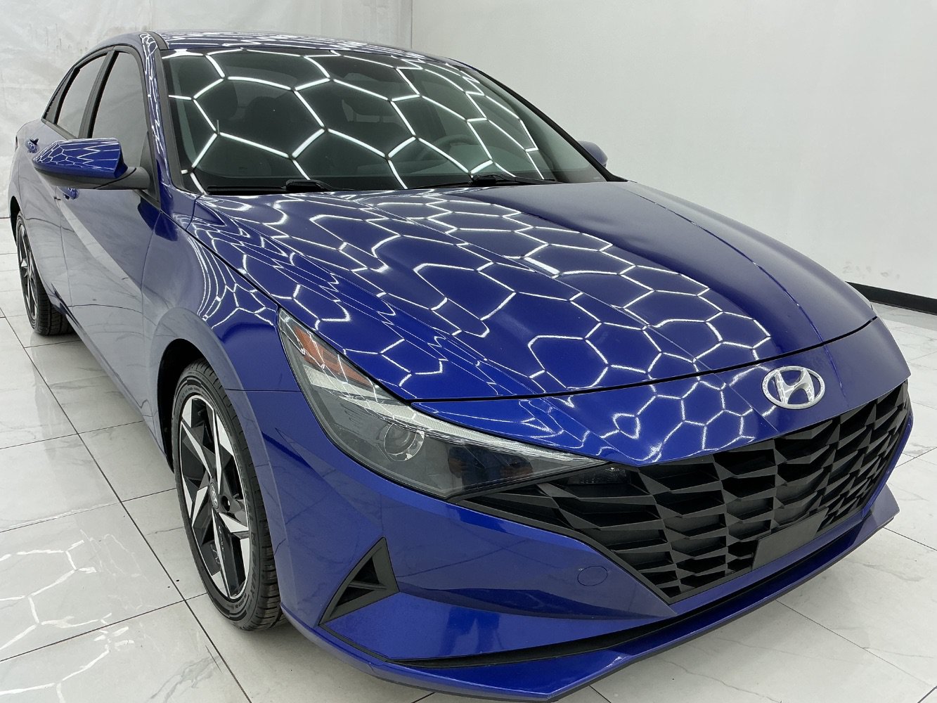 Used 2023 Hyundai Elantra SEL w/ Convenience Package FWD image 3