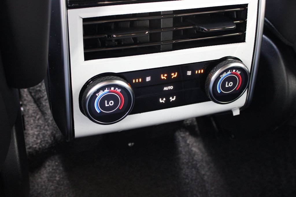 New 2027 Land Rover Range Rover SE AWD/4WD image 13