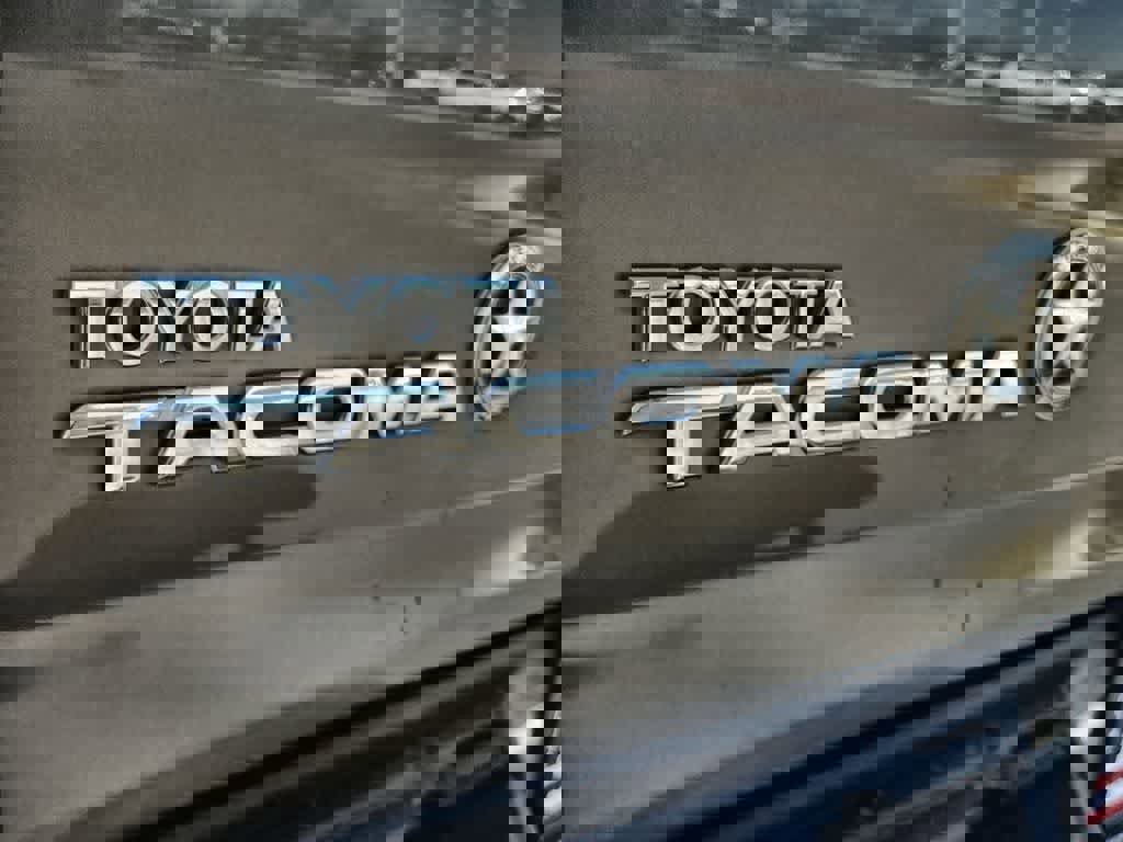 Used 2013 Toyota Tacoma PreRunner w/ SR5 Pkg image 8