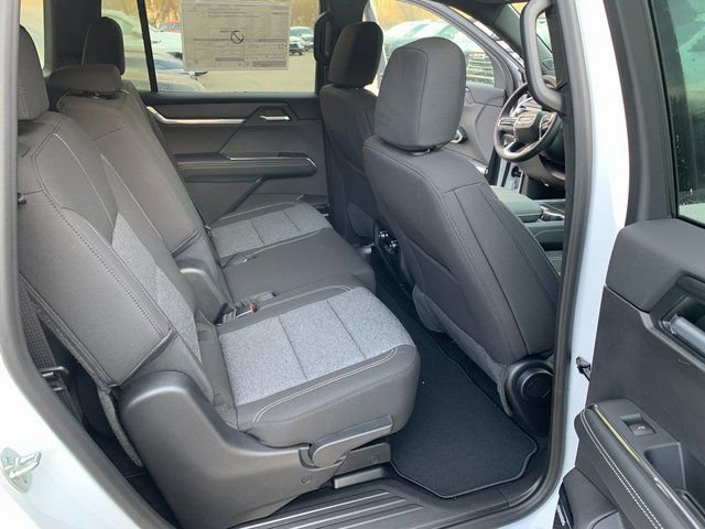 New 2026 GMC Acadia Elevation image 21